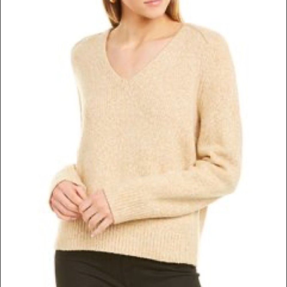 ✨3 for $20✨tan knit  v neck sweater